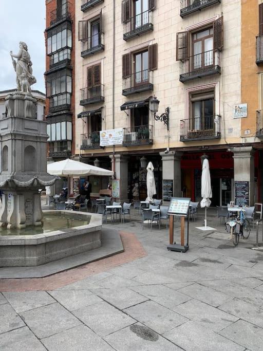 Espectacular Apartamento Plaza Mayor Madrid Luaran gambar